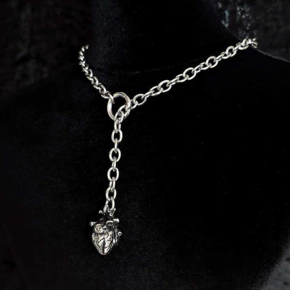 Street Fashion Mood - Silver Tone Anatomical Heart Y-Necklace Gothic