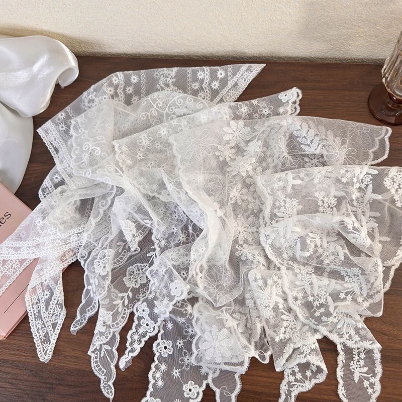 Triangle Lace Bandana Cream Wh - огляд і ціна Bandana Multi Way
