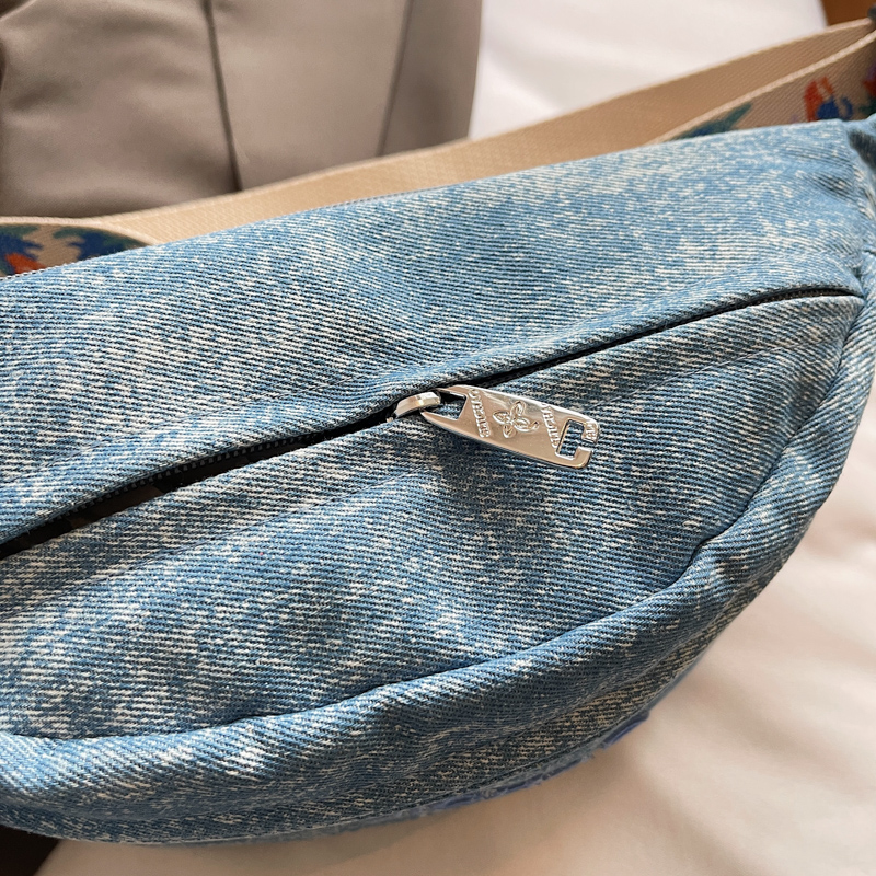 Denim Blue Chest Bags For Wome - огляд і ціна Street Fashion Mood